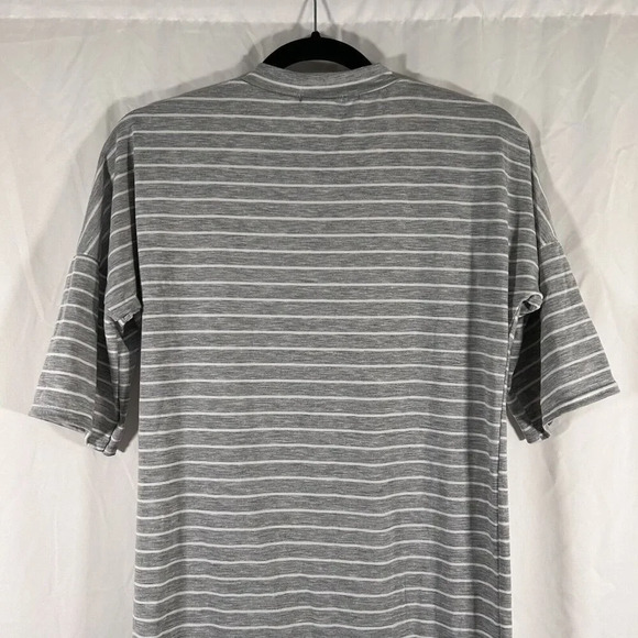 Pretty Little Thing Dress Women's 6 Grey White Striped Crew Neck Short Sleeve - Picture 9 of 10
